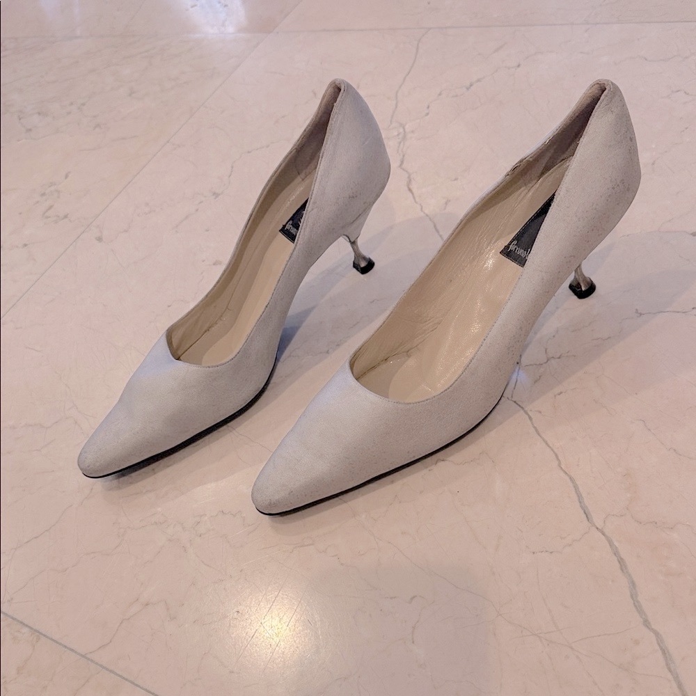 Fortuna Valentino Vintage Elegant Gray Pumps - Picture 5 of 11